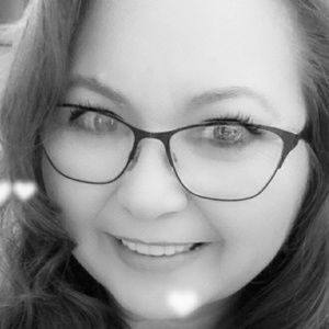 Meet your Posher, Michaele